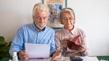 Combien touche-t-on à la retraite avec un salaire de 1800 euros par mois