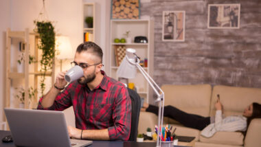 Télétravail ce que les entreprises préparent en secret pourrait vous surprendre